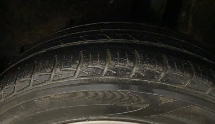 2016 Maruti Baleno SIGMA PETROL 1.2, Petrol, Manual, 76,433 km, Left Rear Tyre Tread