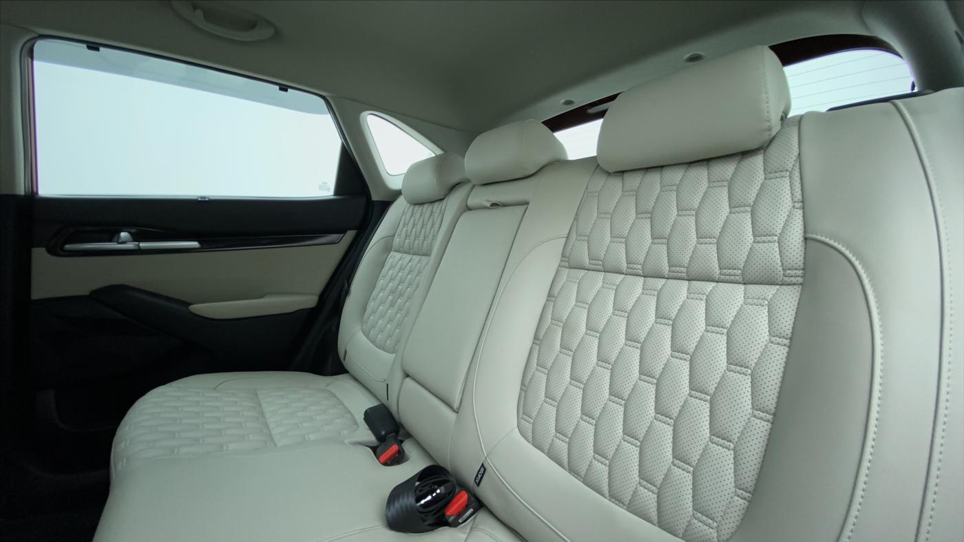 2020 KIA SELTOS HTX 1.5 PETROL MT, Petrol, Manual, 10,848 km, Right Side Rear Door Cabin