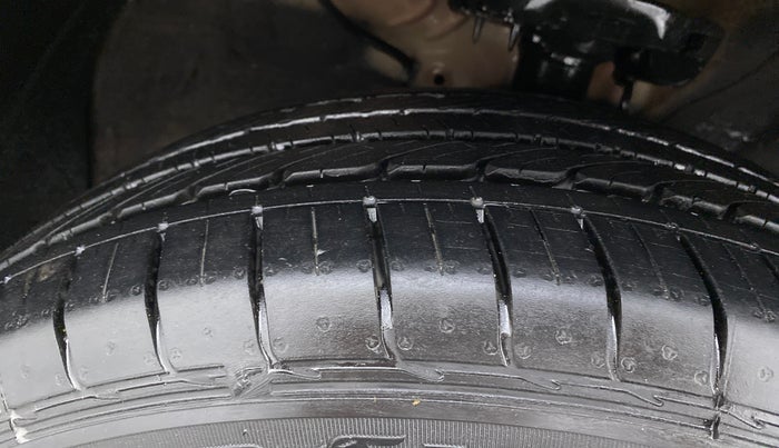 2020 KIA SELTOS HTX 1.5 PETROL MT, Petrol, Manual, 10,848 km, Right Front Tyre Tread