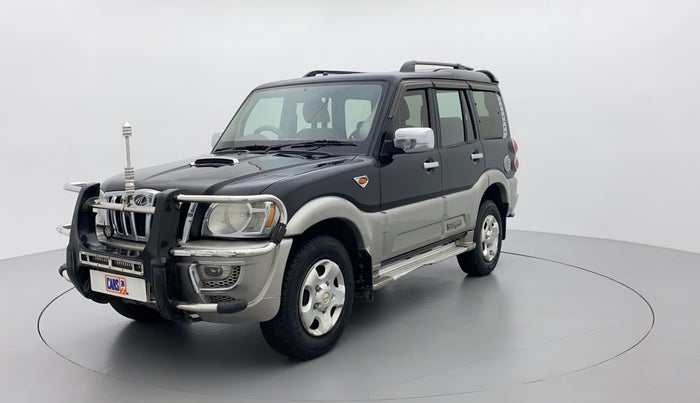 2010 Mahindra Scorpio SLE, Diesel, Manual, 1,10,798 km, Left Front Diagonal