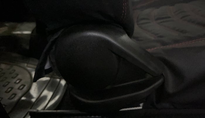 2016 Maruti Baleno DELTA PETROL 1.2, Petrol, Manual, 67,283 km, Driver Side Adjustment Panel