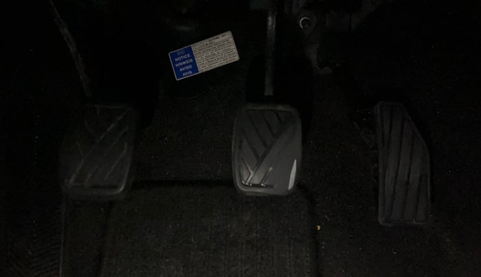 2016 Maruti Baleno DELTA PETROL 1.2, Petrol, Manual, 67,283 km, Pedals