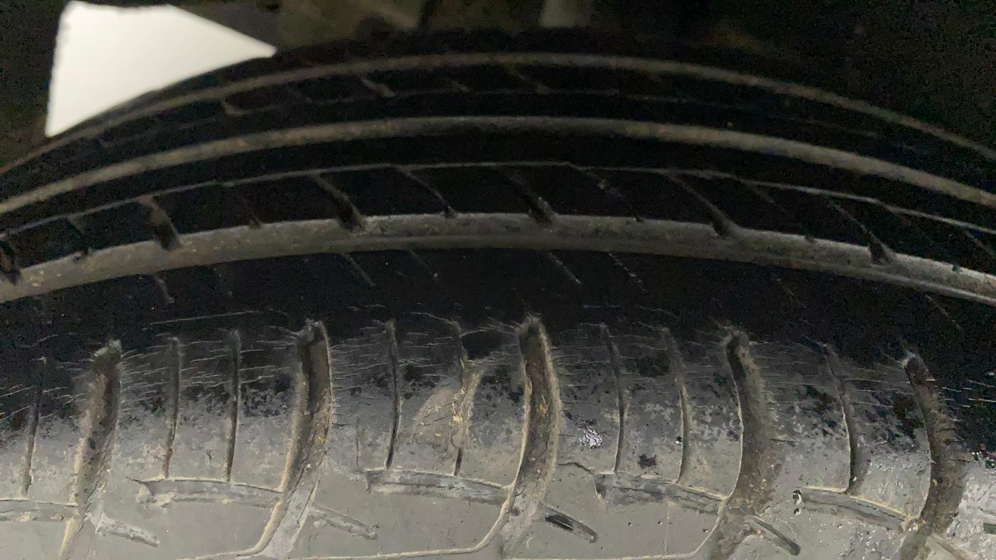 2017 Maruti Baleno DELTA PETROL 1.2, Petrol, Manual, 32,348 km, Right Rear Tyre Tread