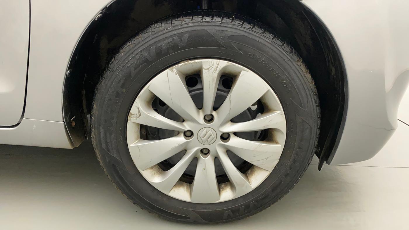 2017 Maruti Baleno DELTA PETROL 1.2, Petrol, Manual, 32,348 km, Right Front Wheel