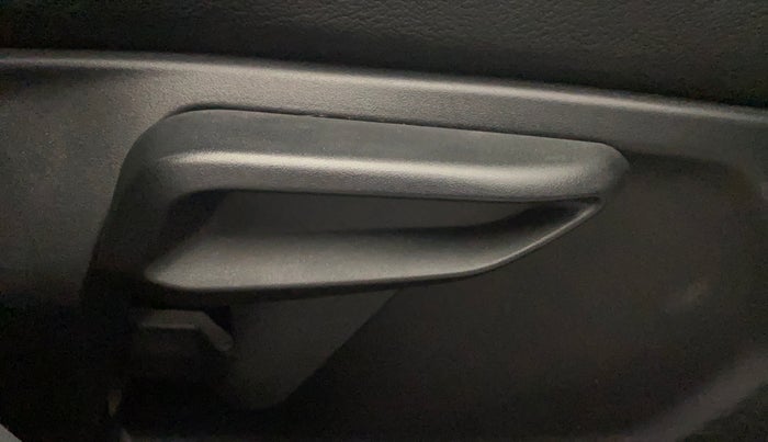 2020 Tata TIGOR XZA PLUS PETROL, Petrol, Automatic, 35,465 km, Driver Side Adjustment Panel