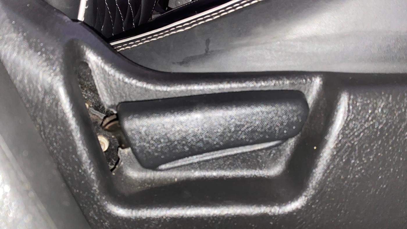 2021 Maruti Alto VXI PLUS, Petrol, Manual, 23,256 km, Driver Side Adjustment Panel