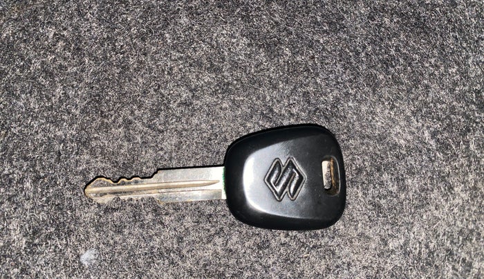 2016 Maruti Alto 800 LXI, Petrol, Manual, 35,640 km, Key Close Up