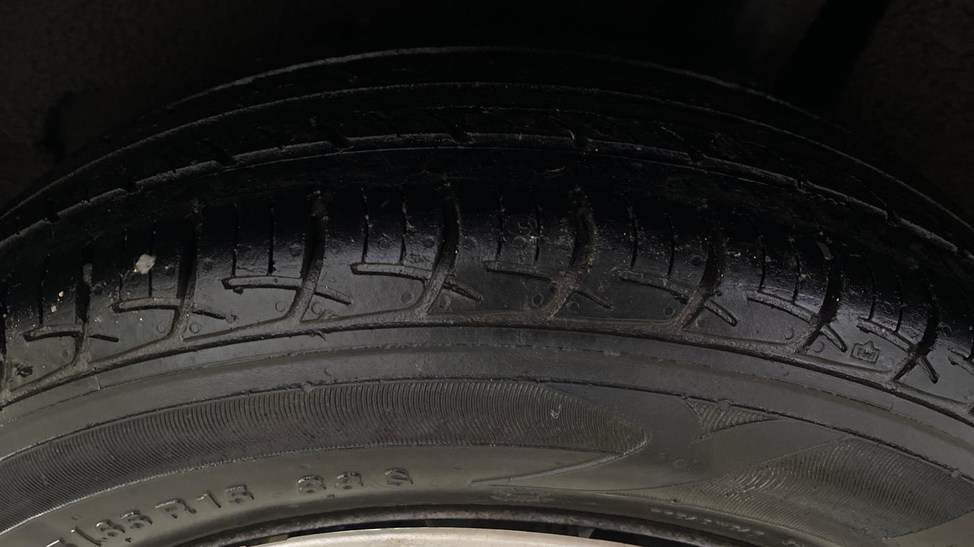 2017 Maruti Baleno DELTA CVT PETROL 1.2, Petrol, Automatic, 40,279 km, Left Rear Tyre Tread