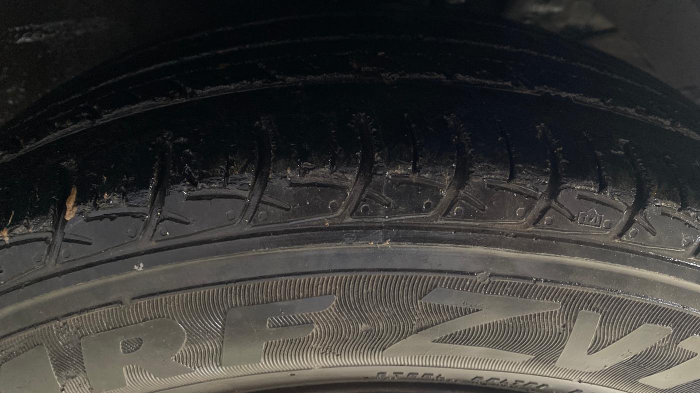2017 Maruti Baleno DELTA CVT PETROL 1.2, Petrol, Automatic, 40,279 km, Right Front Tyre Tread