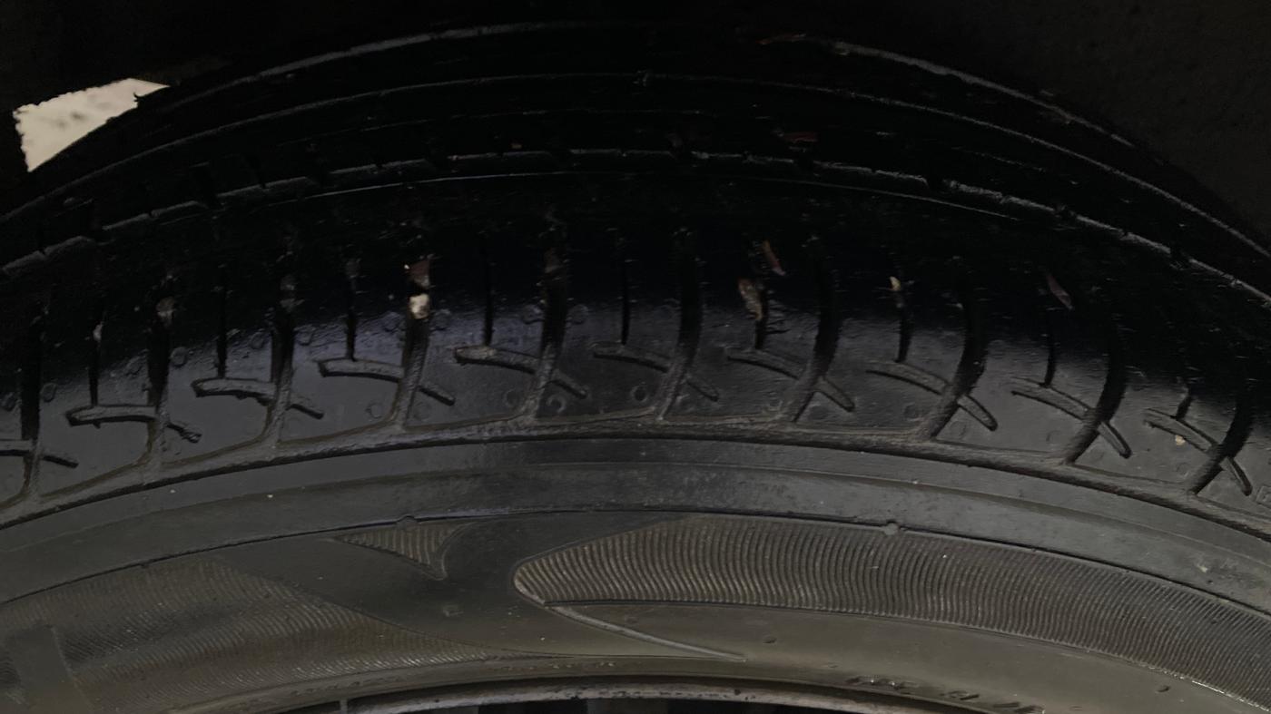 2017 Maruti Baleno DELTA CVT PETROL 1.2, Petrol, Automatic, 40,279 km, Right Rear Tyre Tread