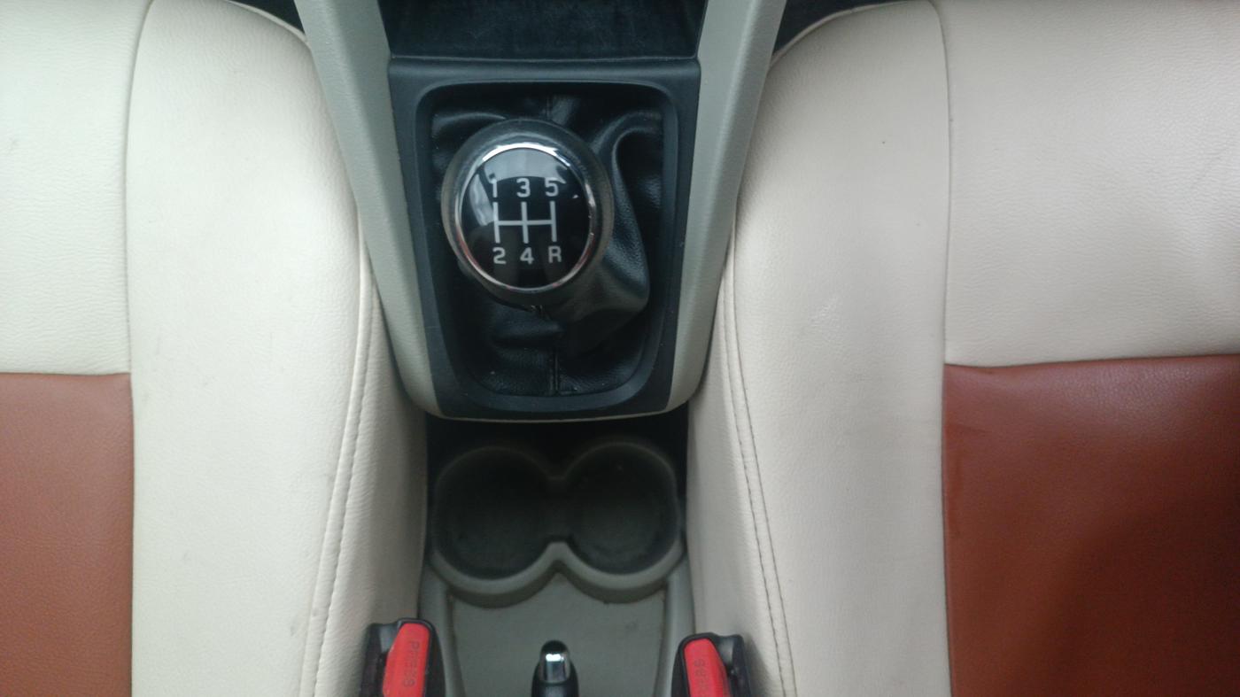 2014 Maruti Celerio VXI, Petrol, Manual, 80,899 km, Gear Lever