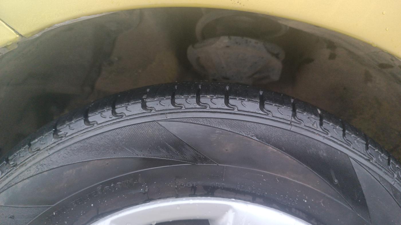 2014 Maruti Celerio VXI, Petrol, Manual, 80,899 km, Left Front Tyre Tread