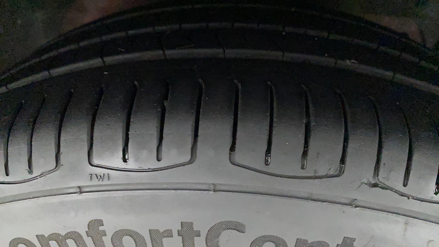 2019 Ford FREESTYLE TREND PLUS 1.2 PETROL, Petrol, Manual, 36,236 km, Right Front Tyre Tread