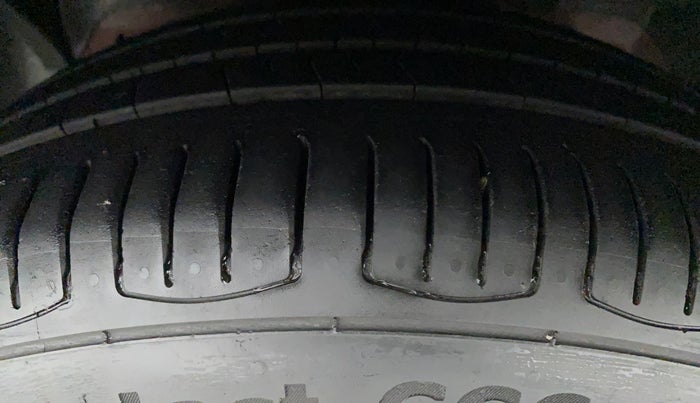 2019 Ford FREESTYLE TREND PLUS 1.2 PETROL, Petrol, Manual, 36,236 km, Left Front Tyre Tread