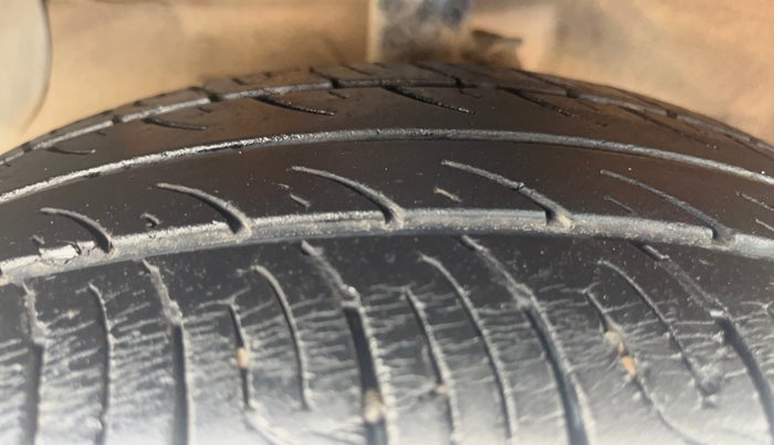 2015 Hyundai Grand i10 ASTA AT 1.2 KAPPA VTVT, Petrol, Automatic, 87,358 km, Left Front Tyre Tread