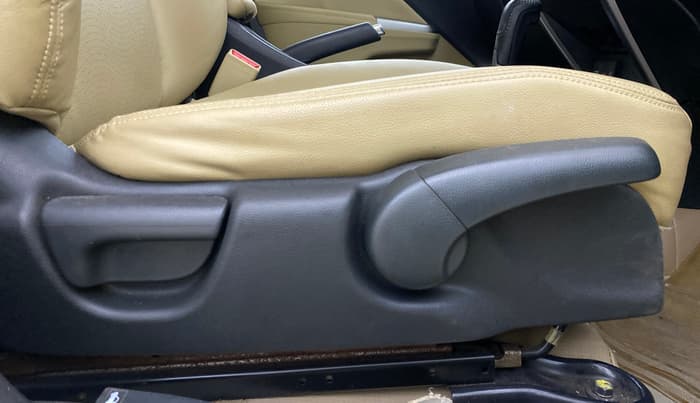 2015 Honda City 1.5L I-VTEC VX CVT, Petrol, Automatic, 52,924 km, Driver Side Adjustment Panel