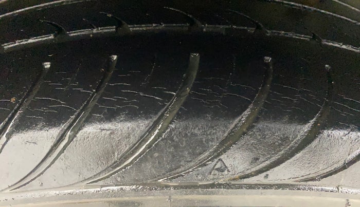 2014 Hyundai i20 ASTA 1.2, Petrol, Manual, 44,108 km, Right Rear Tyre Tread