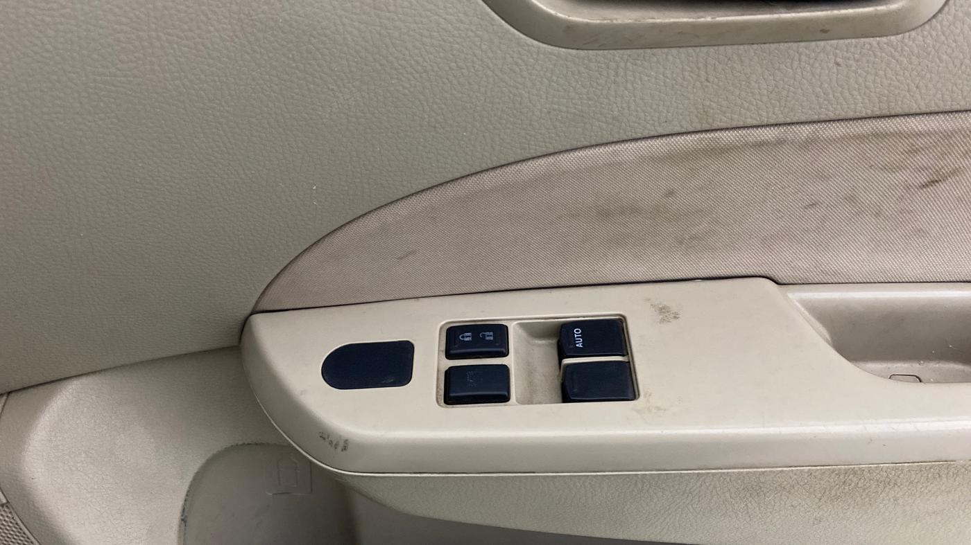 2021 Maruti Swift Dzire TOUR S-CNG, CNG, Manual, 1,36,436 km, Driver Side Door Panels Control