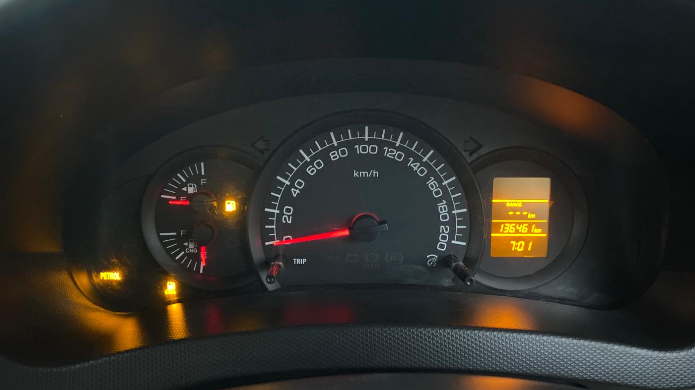 2021 Maruti Swift Dzire TOUR S-CNG, CNG, Manual, 1,36,436 km, Odometer Image