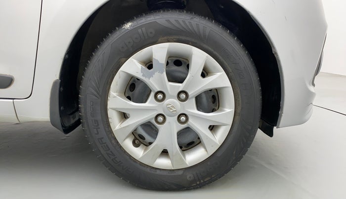 2013 Hyundai Grand i10 SPORTZ 1.1 CRDI, Diesel, Manual, 50,869 km, Right Front Wheel