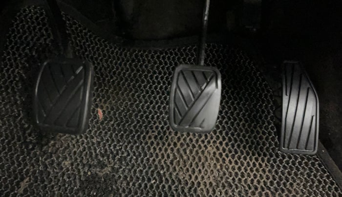 2021 Maruti Swift VXI, Petrol, Manual, 77,712 km, Pedals