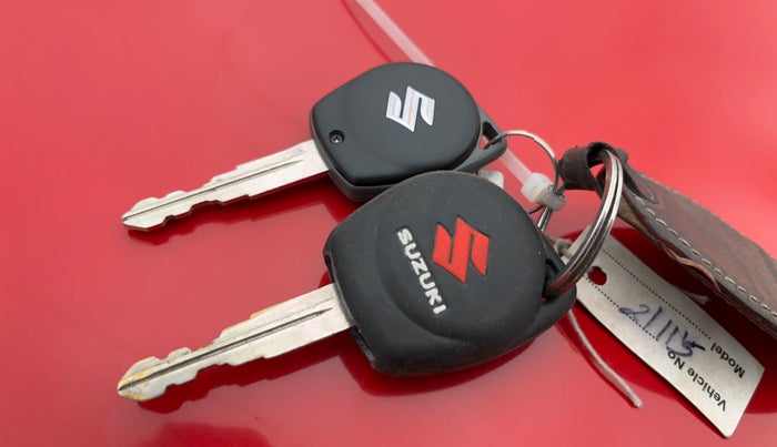 2021 Maruti Swift VXI, Petrol, Manual, 77,712 km, Key Close Up