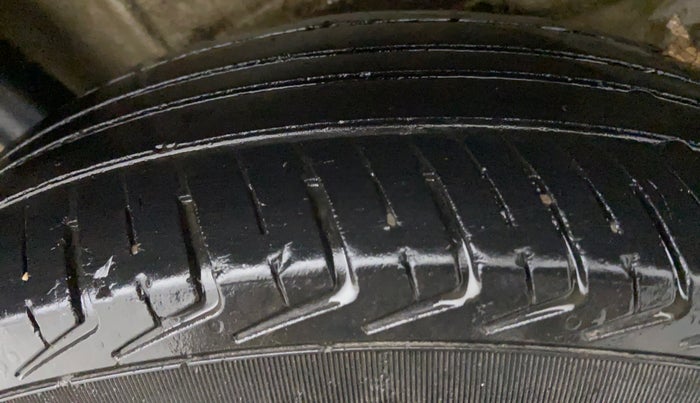 2020 Maruti New Wagon-R LXI CNG 1.0 L, CNG, Manual, 93,070 km, Left Front Tyre Tread