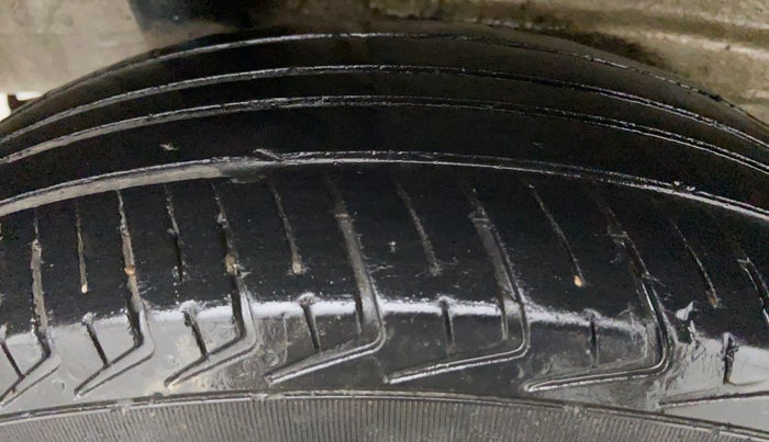 2020 Maruti New Wagon-R LXI CNG 1.0 L, CNG, Manual, 93,070 km, Right Front Tyre Tread