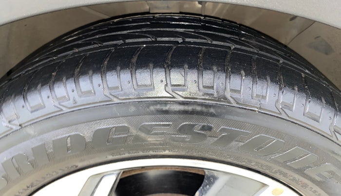 2018 Hyundai Creta SX AT 1.6 PETROL, Petrol, Automatic, 29,933 km, Right Front Tyre Tread