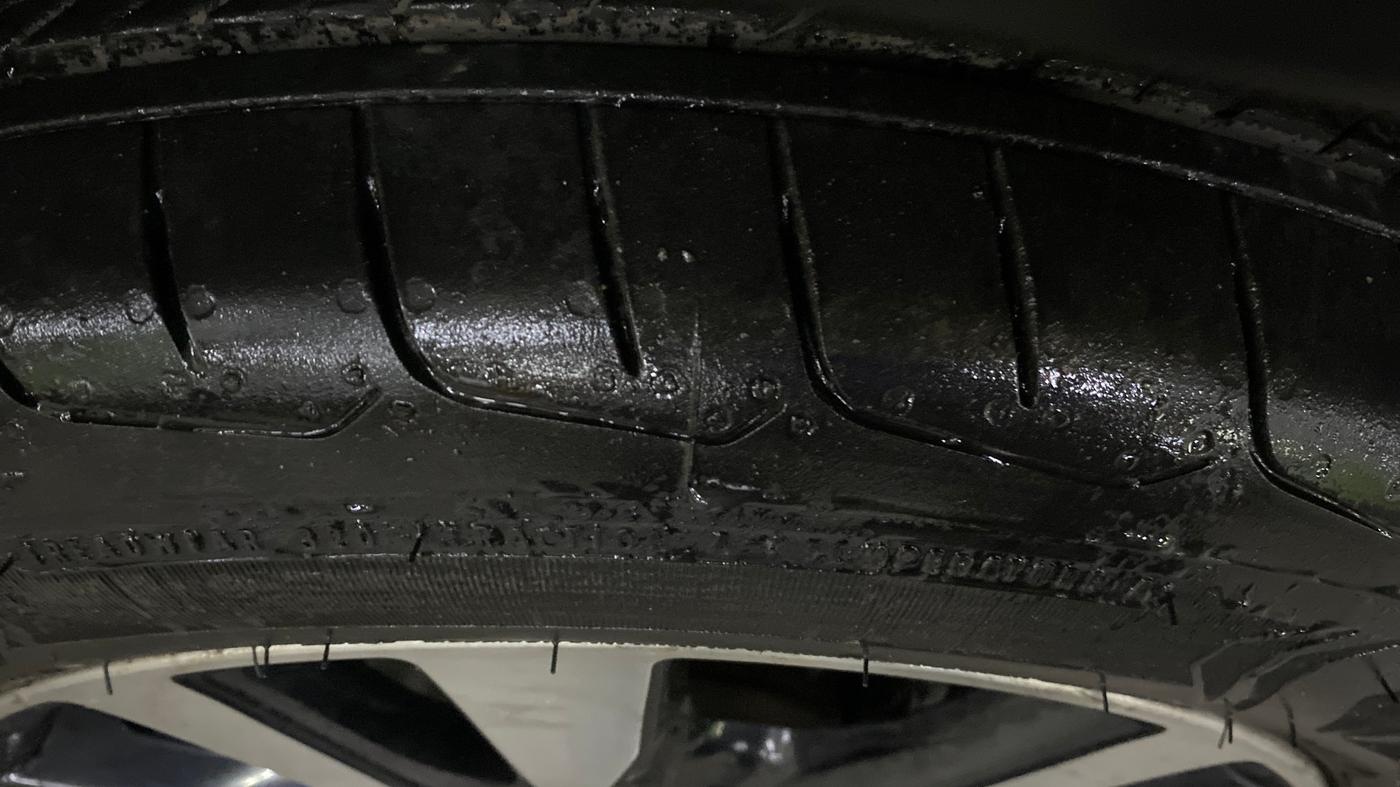2019 Nissan Kicks XV PREMIUM (O) DIESEL, Diesel, Manual, 99,922 km, Right Front Tyre Tread