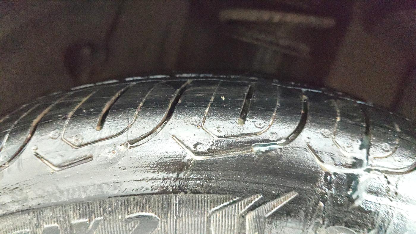 2018 Tata TIGOR XTA PETROL, CNG, Automatic, 52,808 km, Right Rear Tyre Tread
