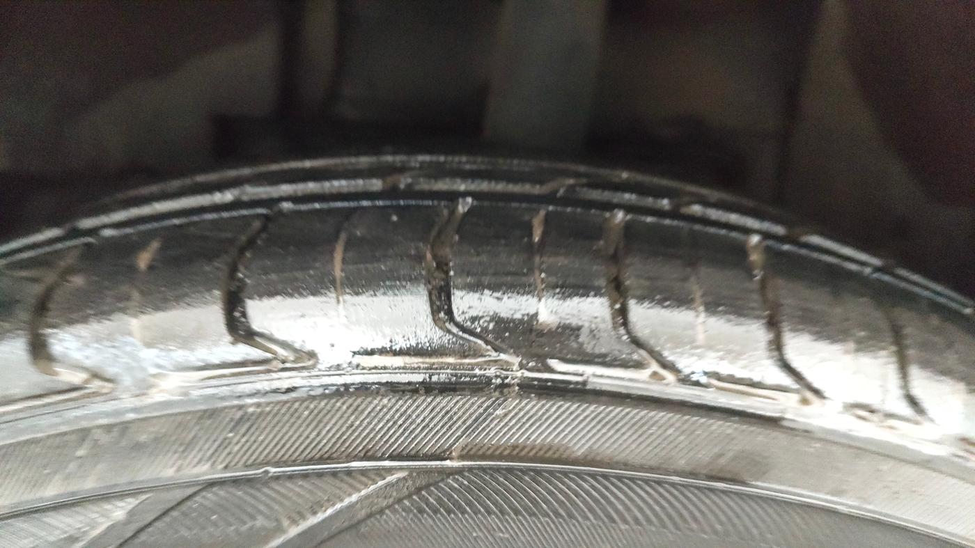 2019 Tata NEXON XM PETROL, Petrol, Manual, 66,451 km, Left Front Tyre Tread