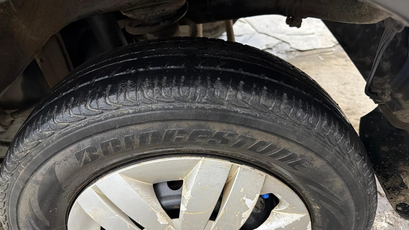 2016 Maruti Alto 800 LXI, Petrol, Manual, 41,024 km, Left Rear Tyre Tread