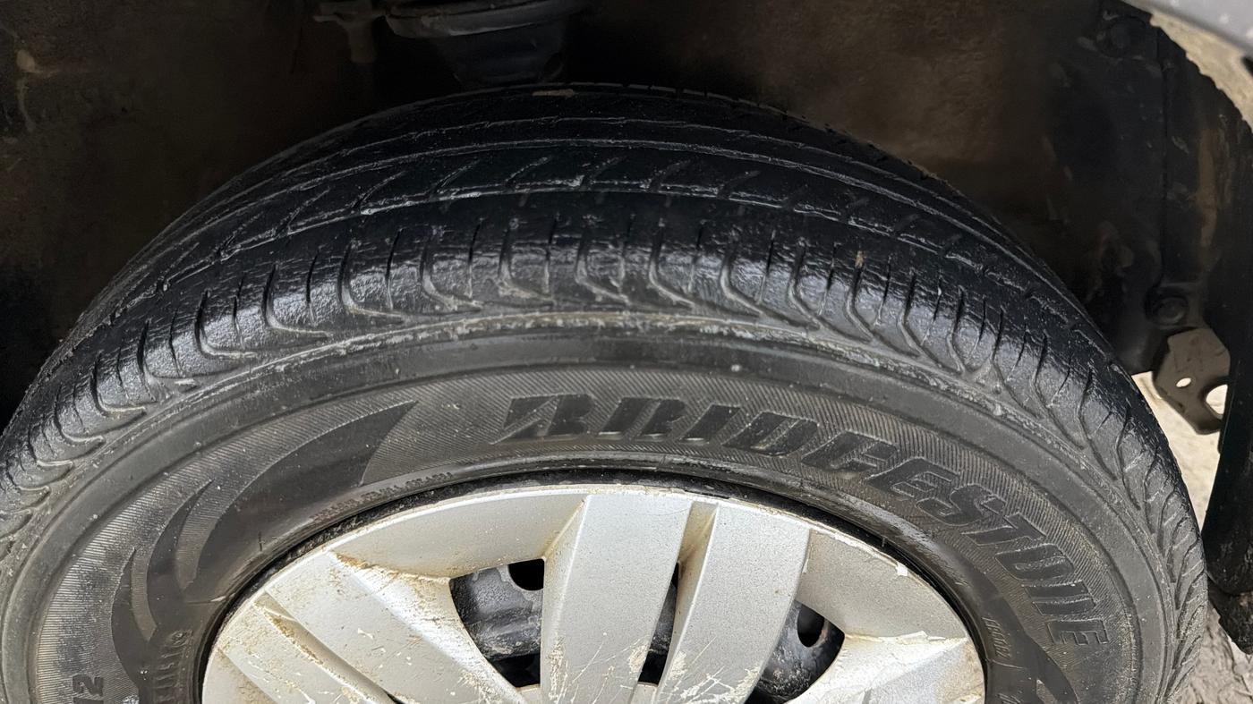 2016 Maruti Alto 800 LXI, Petrol, Manual, 41,024 km, Right Front Tyre Tread