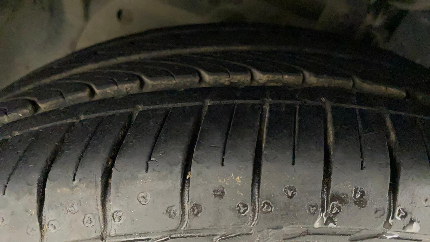 2021 Ford FREESTYLE TITANIUM 1.2 PETROL, Petrol, Manual, 30,714 km, Left Front Tyre Tread