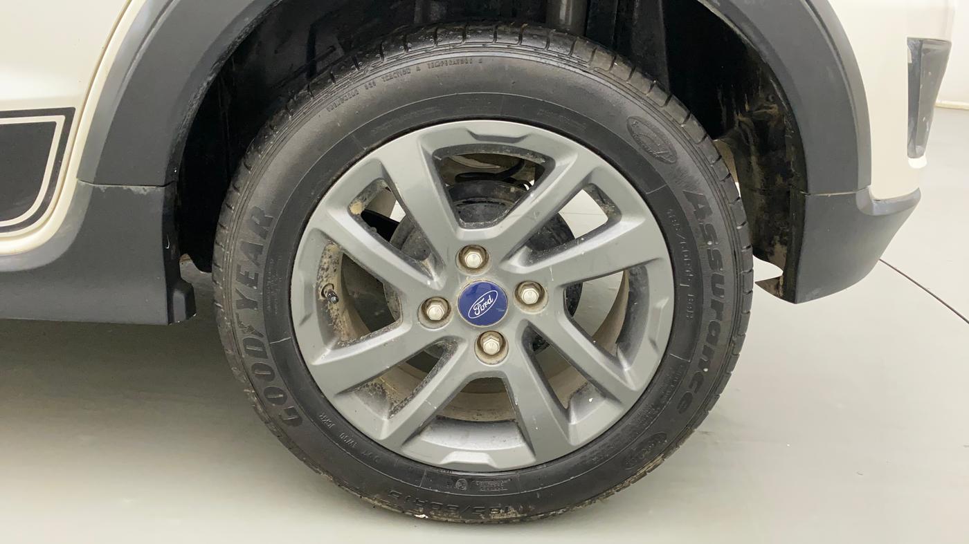 2021 Ford FREESTYLE TITANIUM 1.2 PETROL, Petrol, Manual, 30,714 km, Left Rear Wheel