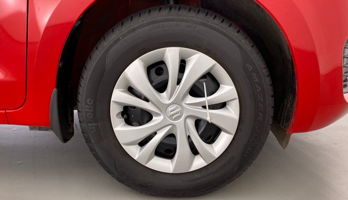 2022 Maruti Swift VXI D, Petrol, Manual, 1,457 km, Right Front Wheel