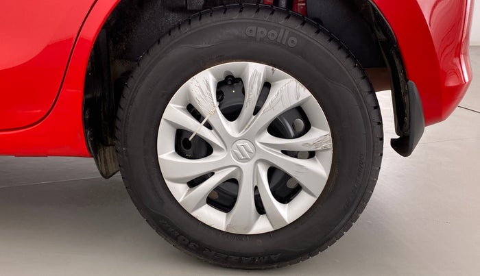 2022 Maruti Swift VXI D, Petrol, Manual, 1,457 km, Left Rear Wheel