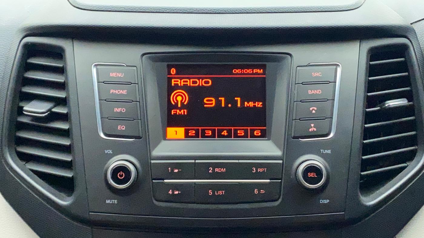 2020 Mahindra XUV300 W4 1.5 DIESEL, Diesel, Manual, 45,431 km, Infotainment System