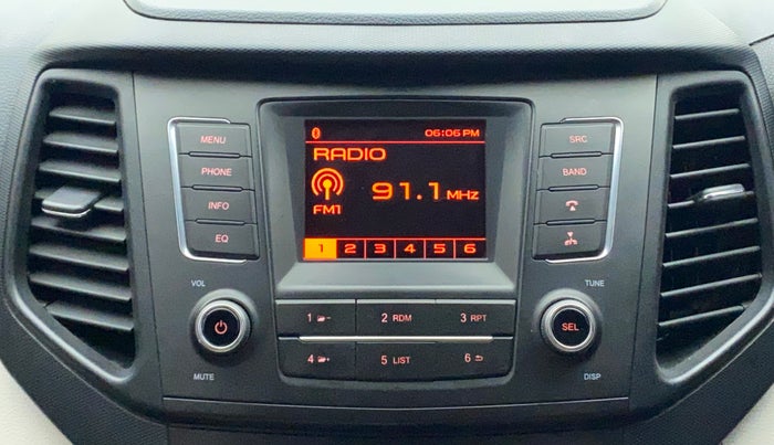2020 Mahindra XUV300 W4 1.5 DIESEL, Diesel, Manual, 45,431 km, Infotainment System