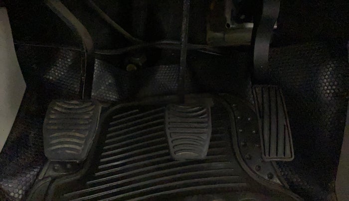 2020 Mahindra XUV300 W4 1.5 DIESEL, Diesel, Manual, 45,431 km, Pedals