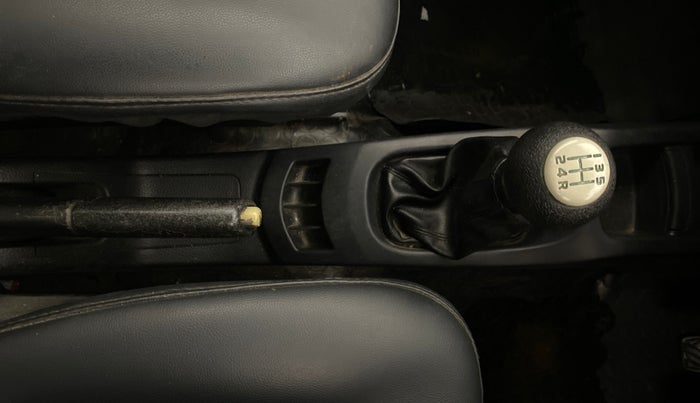 2013 Maruti Wagon R 1.0 VXI, Petrol, Manual, 1,07,300 km, Gear Lever