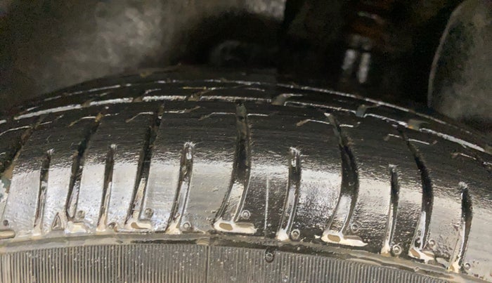 2017 Hyundai Creta E PLUS 1.6 PETROL, Petrol, Manual, 48,612 km, Left Rear Tyre Tread