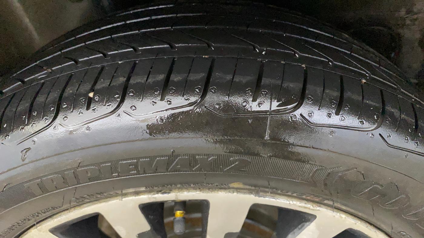 2018 Maruti Ciaz ALPHA  AT 1.4  PETROL, Petrol, Automatic, 45,825 km, Right Rear Tyre Tread