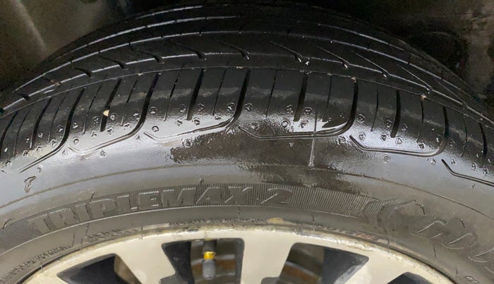 2018 Maruti Ciaz ALPHA  AT 1.4  PETROL, Petrol, Automatic, 45,847 km, Right Rear Tyre Tread