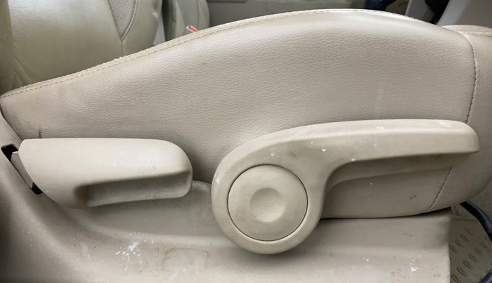 2018 Maruti Ciaz ALPHA  AT 1.4  PETROL, Petrol, Automatic, 45,847 km, Driver Side Adjustment Panel