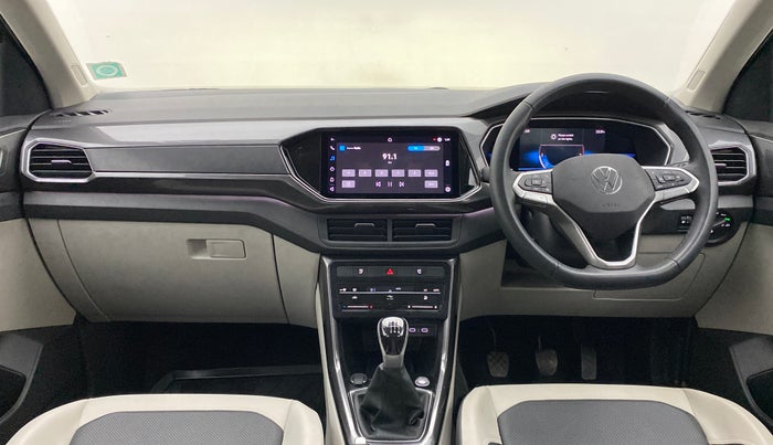 2021 Volkswagen TAIGUN TOPLINE 1.0 TSI MT, Petrol, Manual, 5,745 km, Dashboard