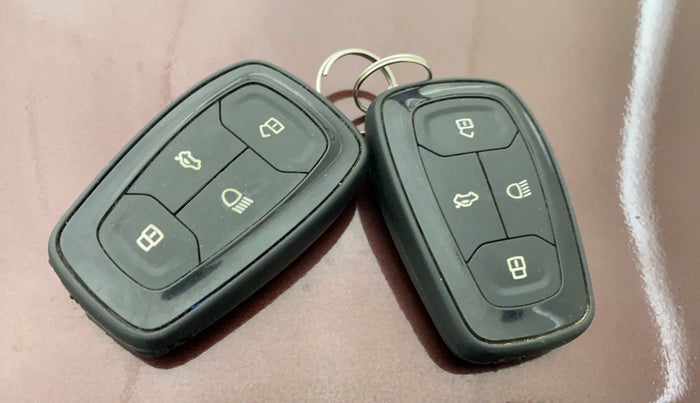 2021 Tata TIGOR XZ PETROL, Petrol, Manual, 64,008 km, Key Close Up