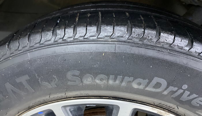2018 Maruti Dzire ZXI Plus, Petrol, Manual, 55,781 km, Right Front Tyre Tread