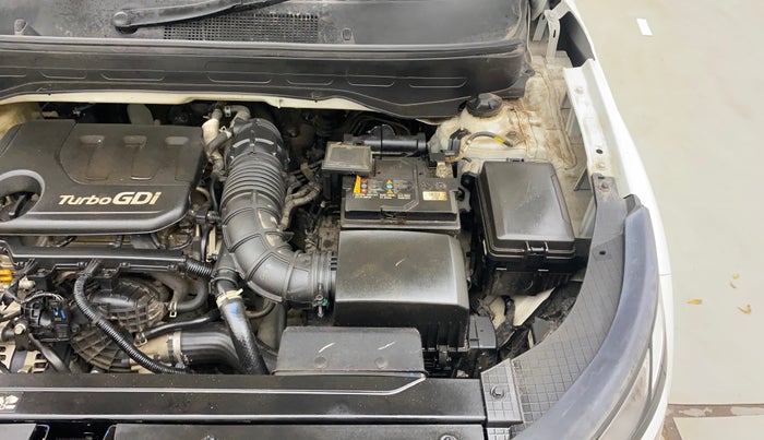 2024 Hyundai VENUE SX(O) 1.0 Turbo DCT Knight Edition, Petrol, Automatic, 15,504 km, Engine View - Left